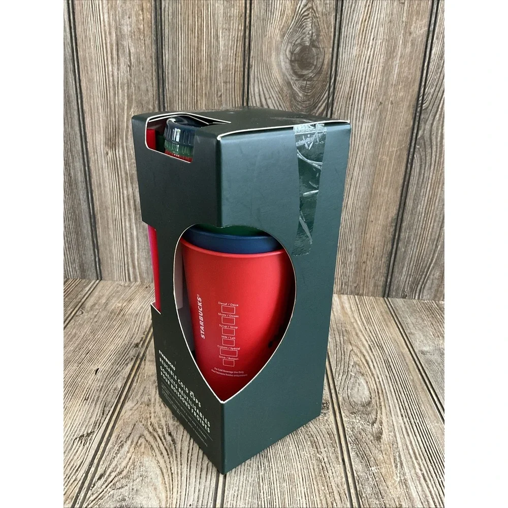 Starbucks Reusable Cold Cups with Lids and Straws - Pack of 5 2021 Holiday